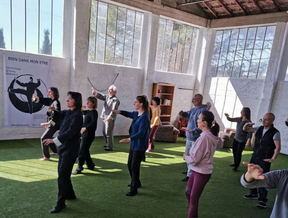 Cours collectif dans la grande salle